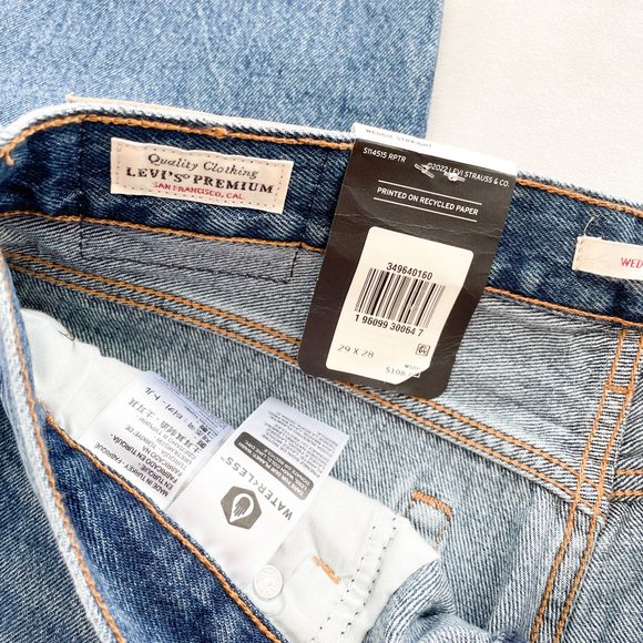 Levi's Wedgie Straight Fit Denim Jeans in Carry Kerry Medium Wash - Picture 3 of 5